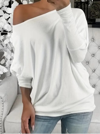 Baggy bat-sleeved slant shoulder T-shirt