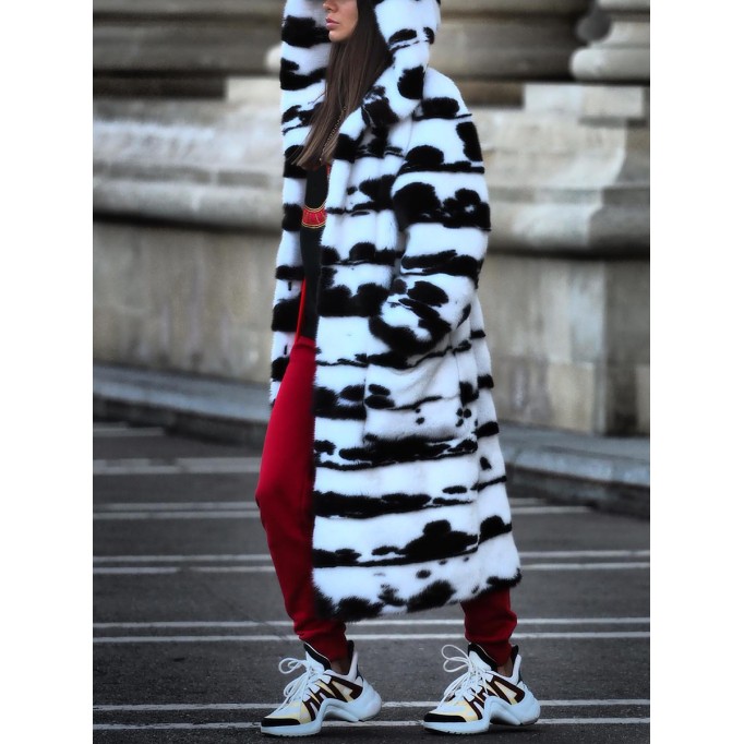 Casual contrasting faux fur hooded coat