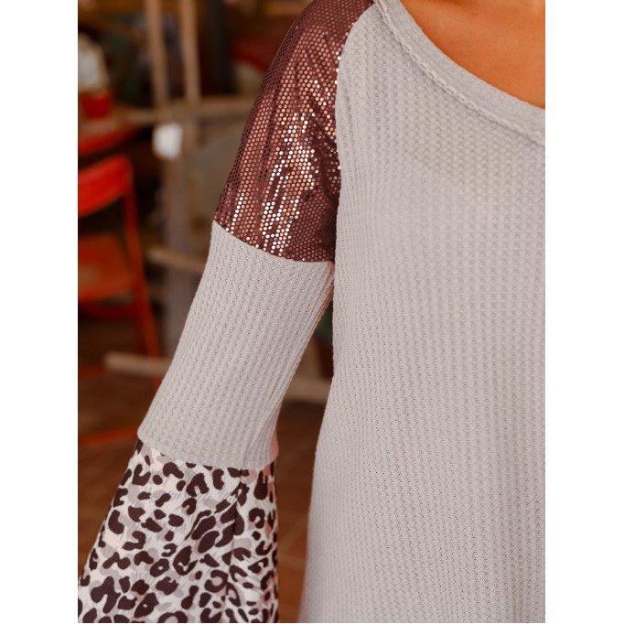 Leopard pattern sequin patchwork flared sleeve V-neck top