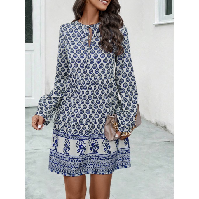 Long sleeve positioning print dress