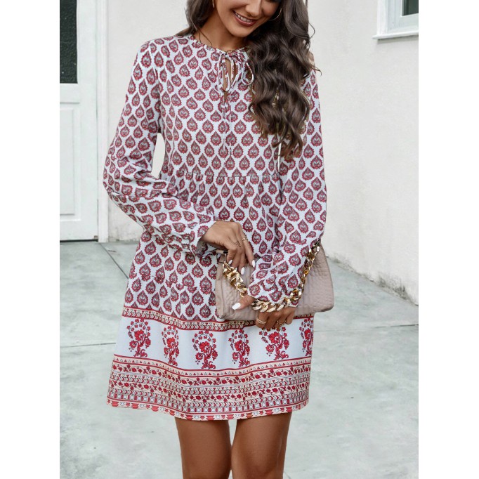 Long sleeve positioning print dress