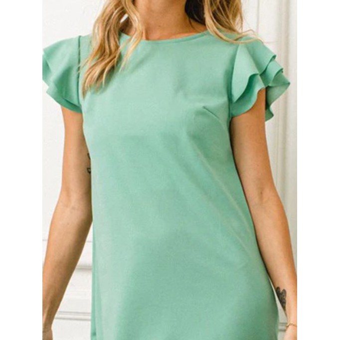 Simple and elegant dress with small green flying sleeves