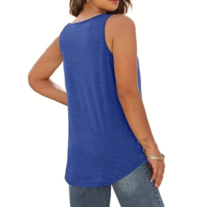 Women's knit vest with loose pleats